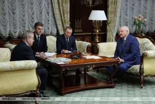 Lukashenko meets with Belarus’ Honorary Consul in Belgrade Dragomir Karic
