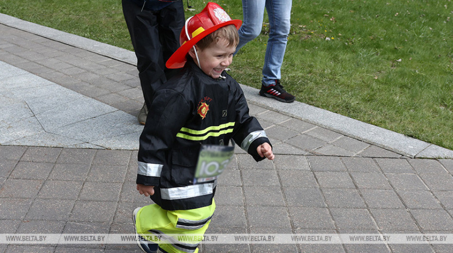 Праздник безопасности для детей провели спасатели в Гродно
