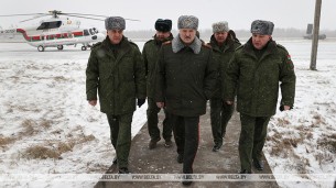 Лукашенко сегодня рассмотрит вопросы укрепления военной безопасности Беларуси