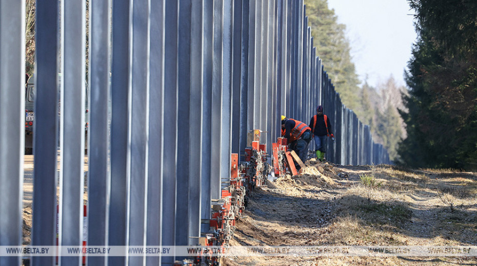 Установка Польшей забора на границе с Беларусью усугубит гуманитарное положение мигрантов