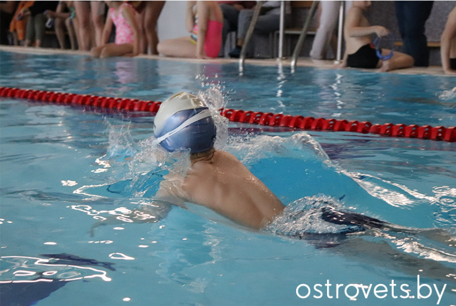 «Время Побед» юных островчан – в СОКе прошли соревнования по плаванию