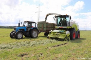 За дзень у КСУП «Гервяты» скошваюць 140 гектараў траў